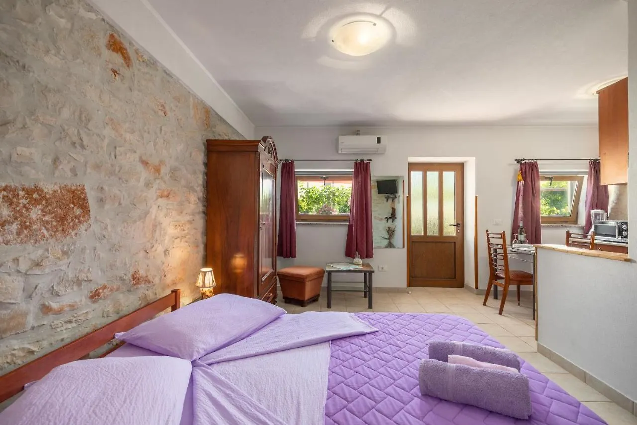 Apartments Basarinka Porec Croazia